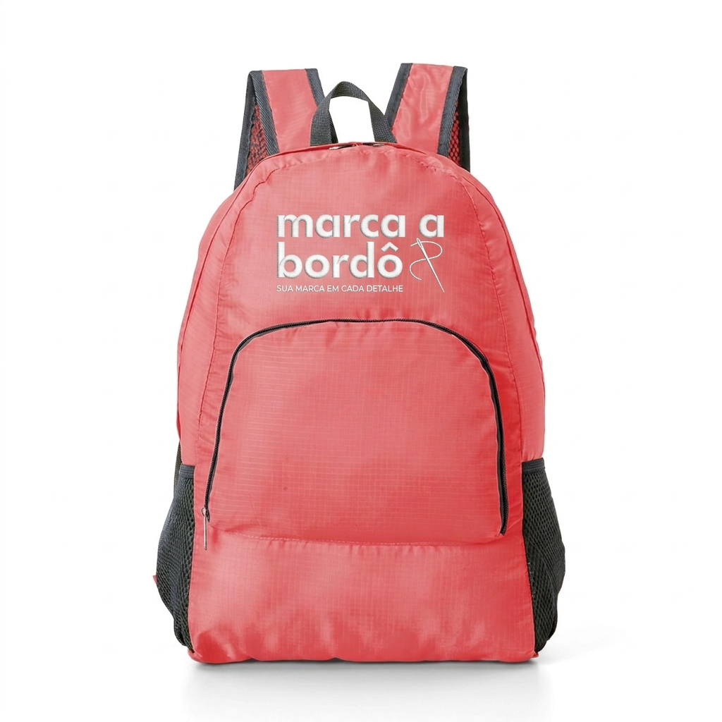 Mochila nylon dobrável vermelha de 21 litros vista de frente